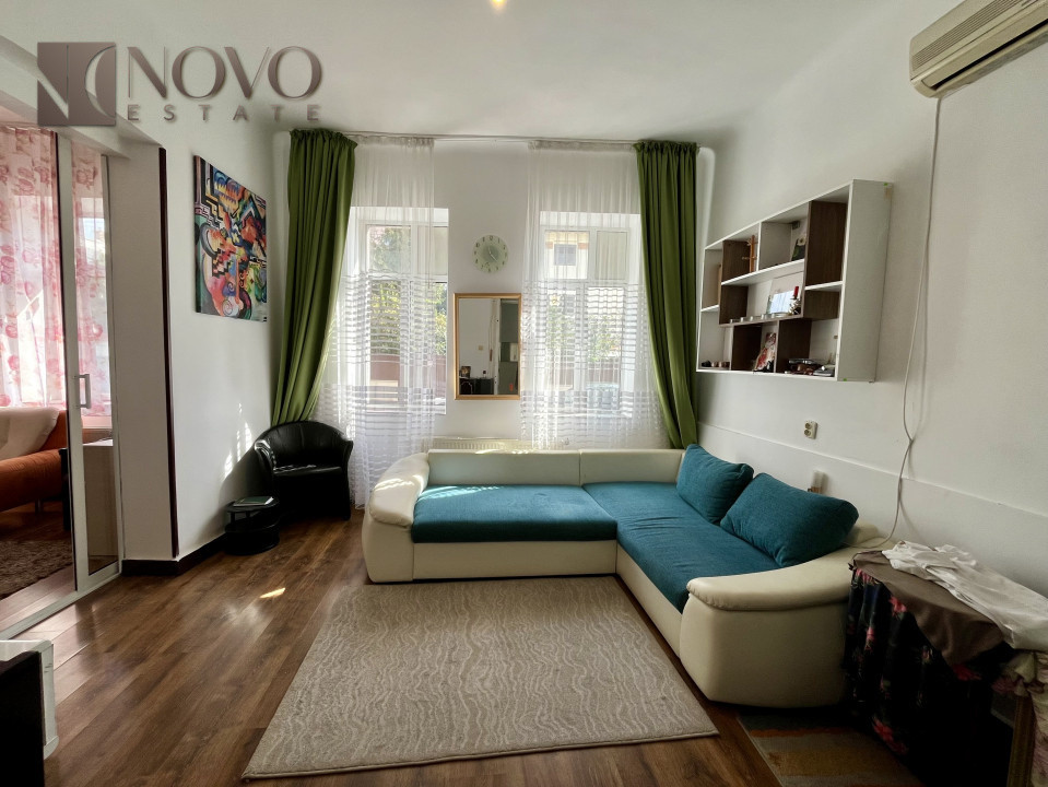 8 Camere | Dacia | Centrala | Pivnita | Curte