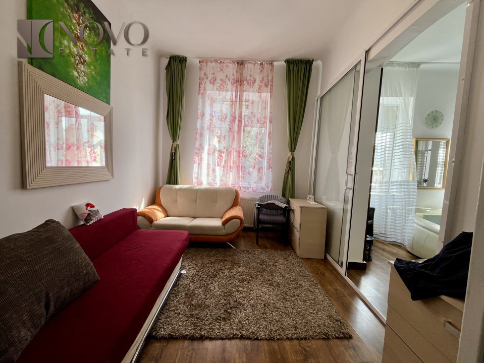 8 Camere | Dacia | Centrala | Pivnita | Curte