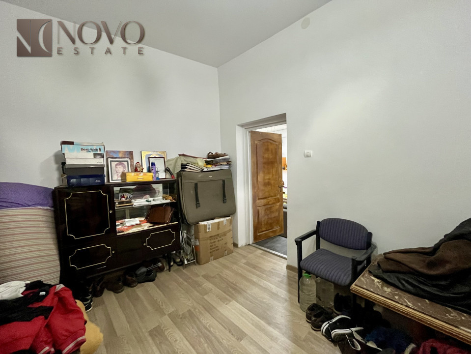 8 Camere | Dacia | Centrala | Pivnita | Curte