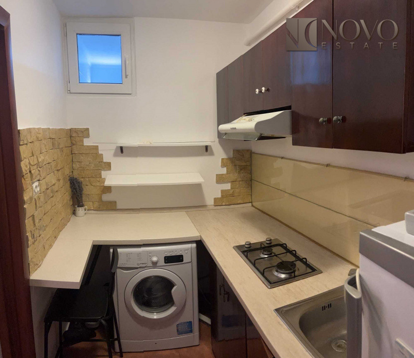 Garsoniera | Victoriei | 4 minute Metrou | Recent renovat