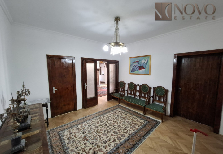 5 Camere | Stefan cel Mare | Curte | Centrala | Mobilier Vintage