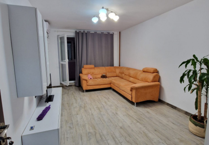 3 Camere | Dristor | 1 min Metrou | Decomandat