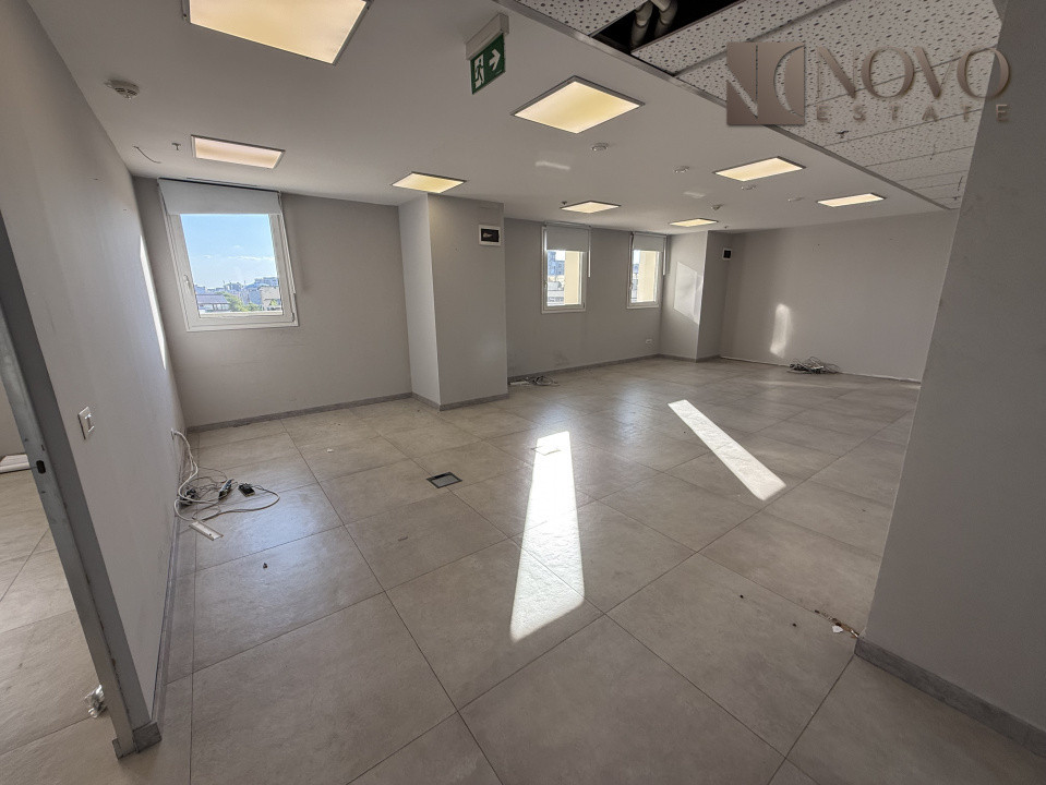 Spatiu birou | Piața Alba Iulia | 400 mpu | 300 mp terasa | 10x locuri parcare