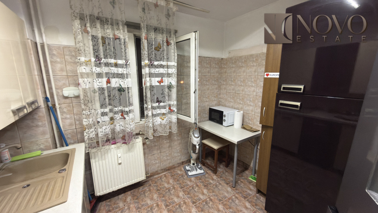 Apartament 4 camere 2 bai zona metrou Titan
