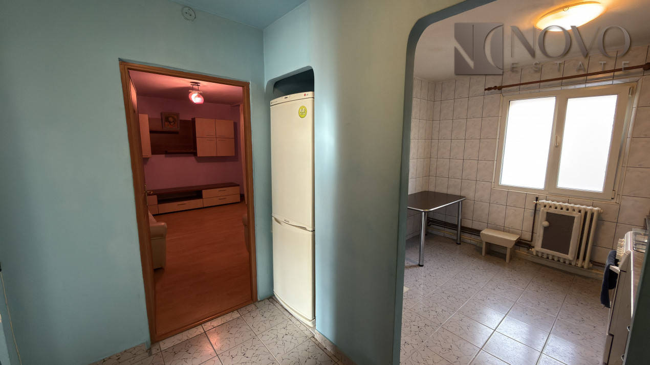 Apartament 4 Camere decomandat centrala proprie metrou Nicolae Grigoresc | Titan