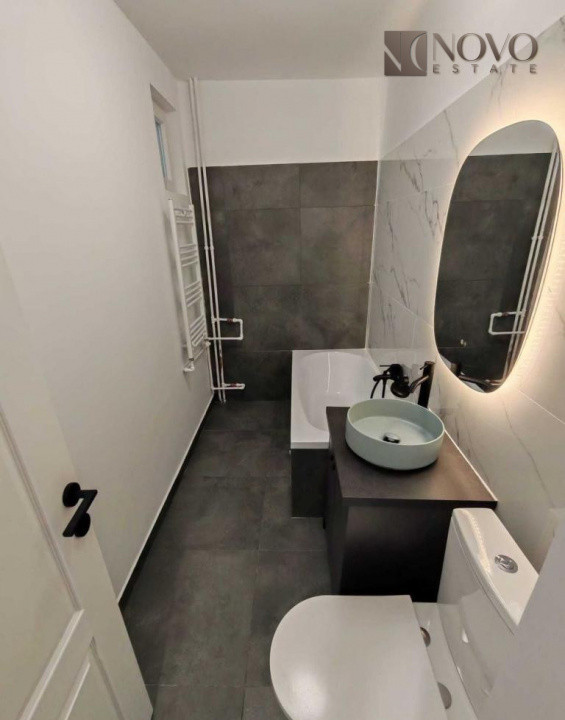 Apartament 3 camere renovat Metrou Costin Georgian | Titan