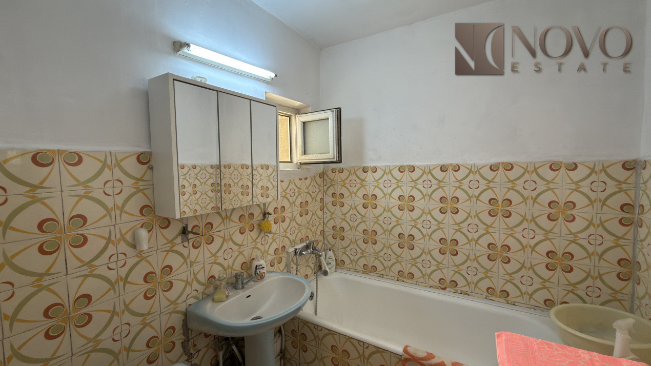 Apartament 3 Camere 2 bai decomandat centrala proprie metrou 1 Decembrie 1918