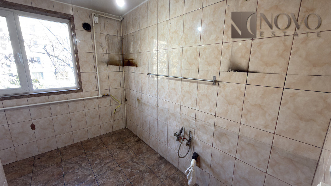 Apartament 4 camere 2 bai decomandat zona Ozana | 1 Decembrie 1918