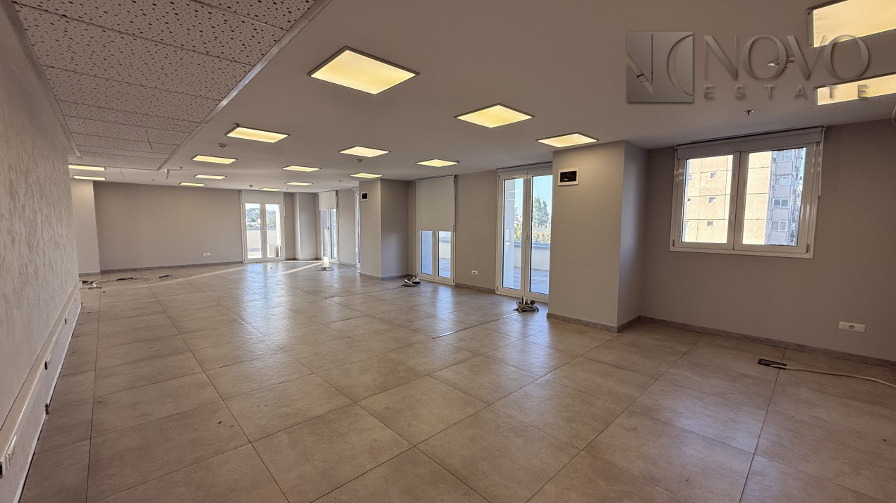 Spatiu birou | Piața Albă Iulia | 175 mpu | terasa 175 mp | 4x locuri parcare