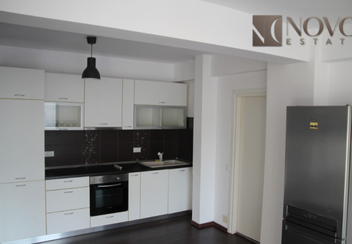 2 Camere | Timpuri Noi | Bloc 2014 | Metrou